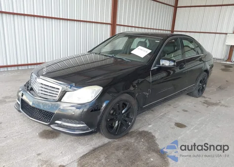 2013 Mercedes-Benz C 300 Luxury 4Matic/Sport 4Matic from USA, damaged, VIN WDDGF8AB7DR252234